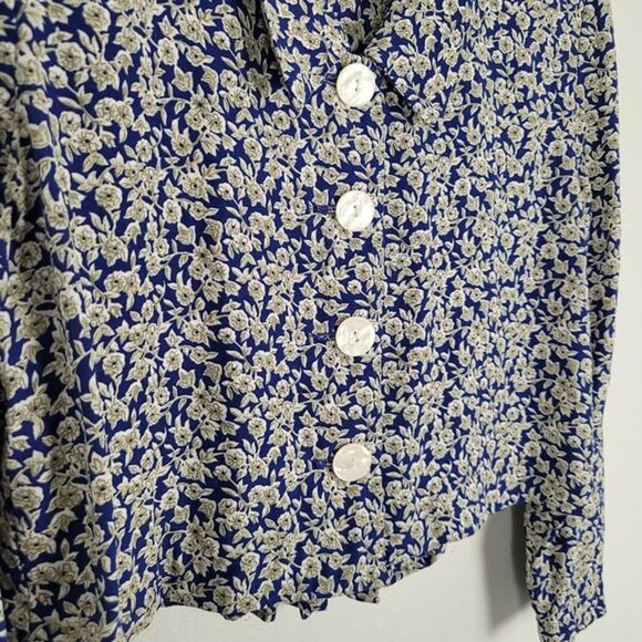 E.D. Michaels Size 5-6 Vintage Crop Blouse Buttons Long Sleeve Floral Blue - Picture 5 of 8